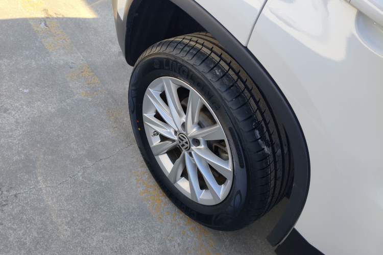 Used Volkswagen Tiguan 2016 280TSI Automatic Two-Wheel-Drive Silk Road Style Edition
