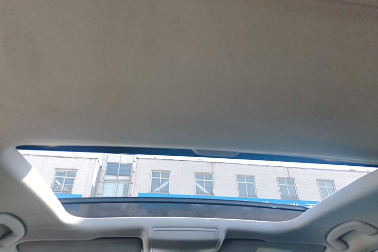 Used Volkswagen Lamando 2015 230TSI DSG Fashion Edition
