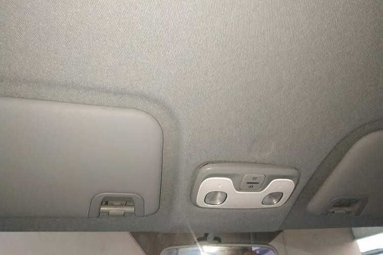 Used Chery QQ Ice Cream 2022 170km Sundae Phosphate Lithium-Ion