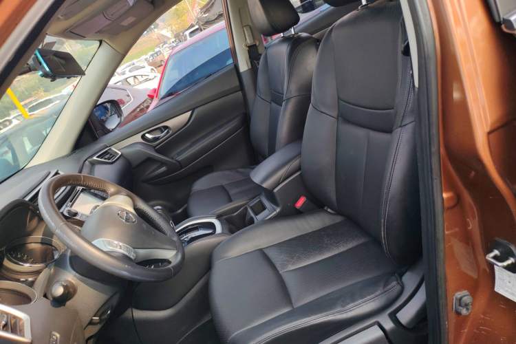 Used Nissan X-Trail 2014 2.0L CVT Comfort Edition 2WD
