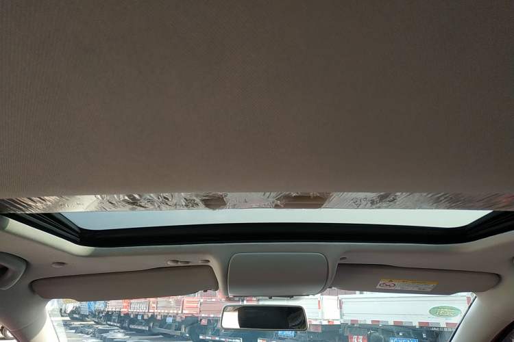 Used Volkswagen Polo 2016 1.6L Automatic Comfort Model