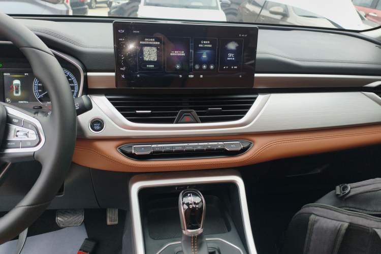 Used Geely Auto Vision X6 2020 1.4T CVT Luxury Edition
