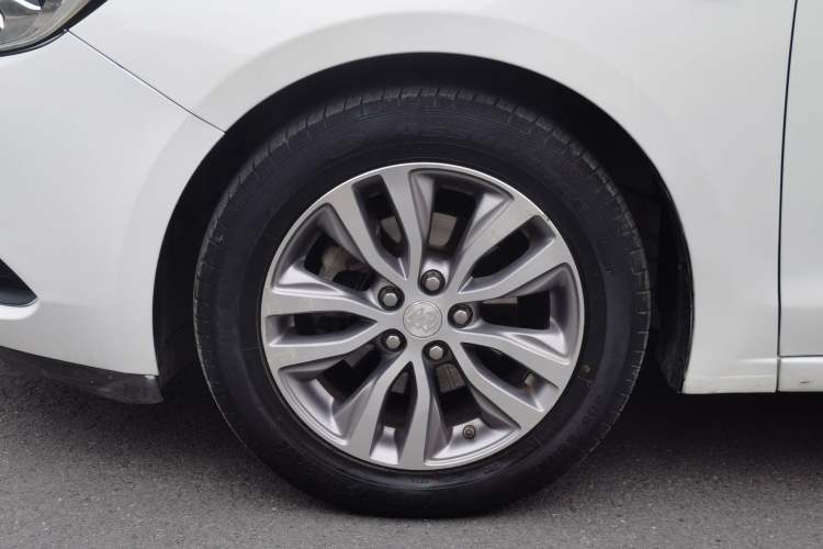 Used Buick GT 2018 18T Automatic Elite Model
