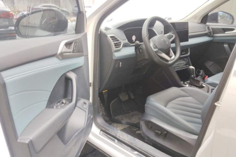 Used Volkswagen Tharu 2024 300TSI Two-Wheel-Drive Moon Luxury Edition