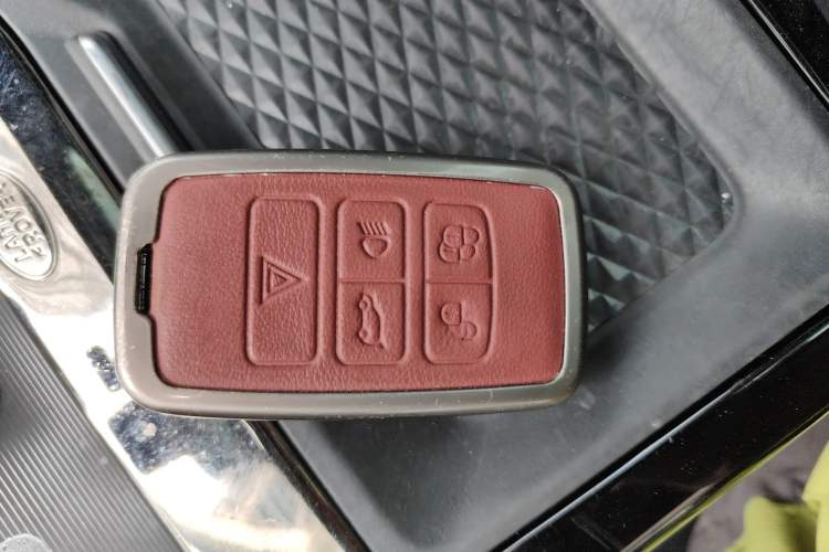 Used Land Rover Range Rover Evoque 2020 249 PS R-DYNAMIC S Sport Edition
