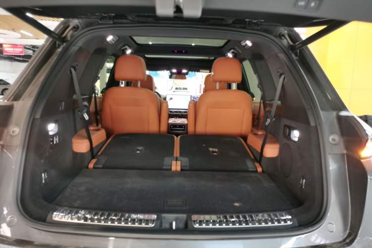 Used Li Auto L8 2023 Pro Model
