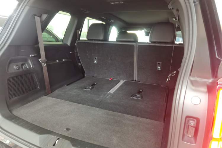 Used GAC Trumpchi GS8 2022 Linghang Series 2.0 TGDI Two-Wheel-Drive Luxury Smart Connectivity Version (7 Seats)
