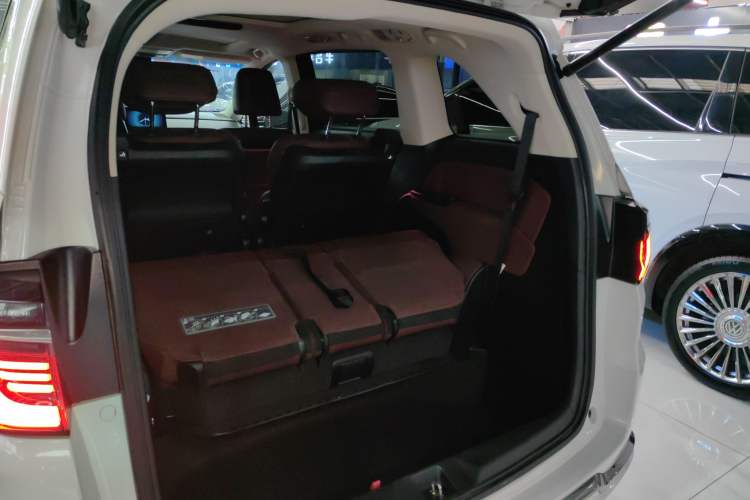 Used Honda Elysion 2022 2.0L eHEV Prestige Edition
