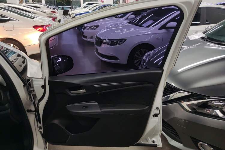 Used Honda Fit 2016 1.5L LX CVT Comfort Model
