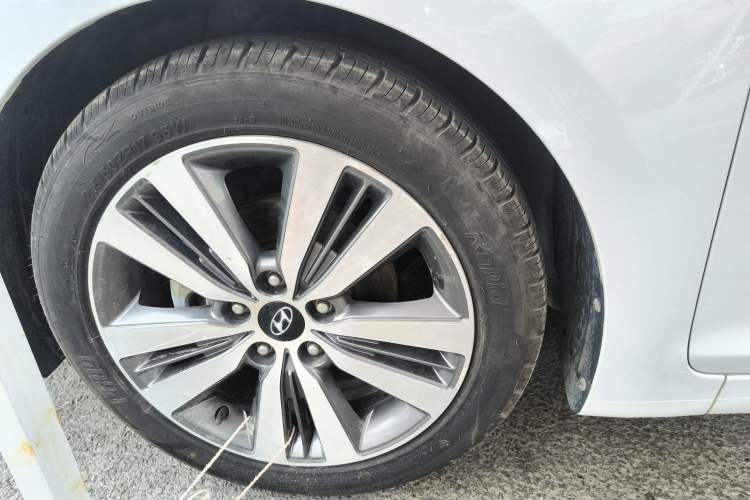 Used Hyundai Mistra 2016 1.8L Automatic Smart GLS
