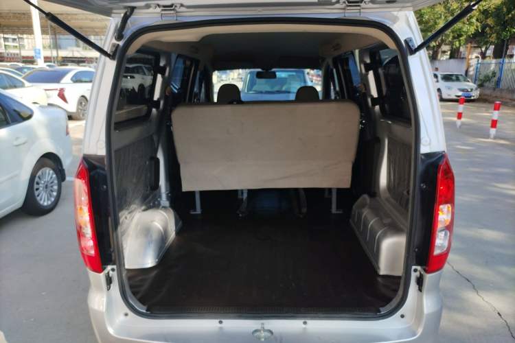 Used Wuling Hongguang V 2022 1.5L Jingqu Edition Electric-Assist LAR