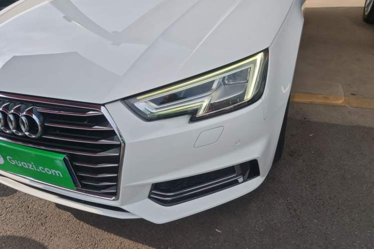 Used Audi A4L 2019 40 TFSI Ambition Version China V