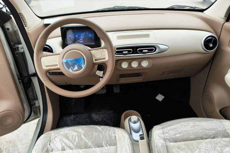 Used Wuling Hongguang MINIEV 2025 Four-Door Version Advanced Edition
