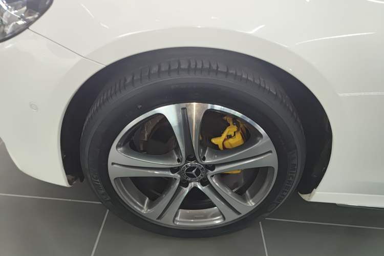 Used Mercedes-Benz E-Class 2016 E 200 L Sport Edition
