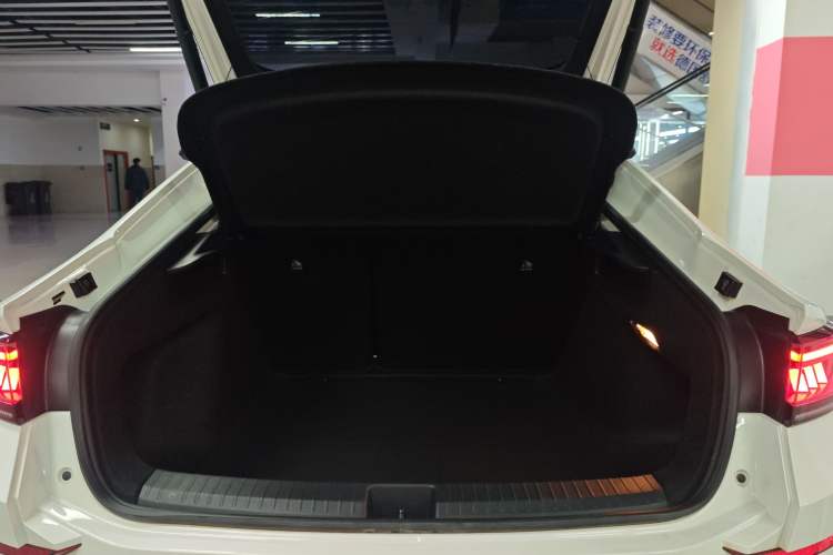 Used Volkswagen Lamando 2023 Lavida L 280TSI DSG Cool & Spicy Edition