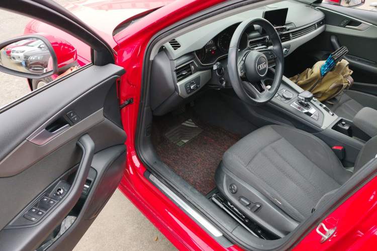 Used Audi A4L 2018 30th Anniversary Edition 40 TFSI Trendy Model
