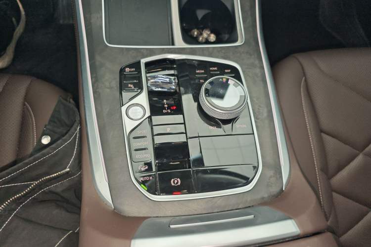 Used BMW X5 2023 xDrive 30Li Luxury M Sport Night Edition Package
