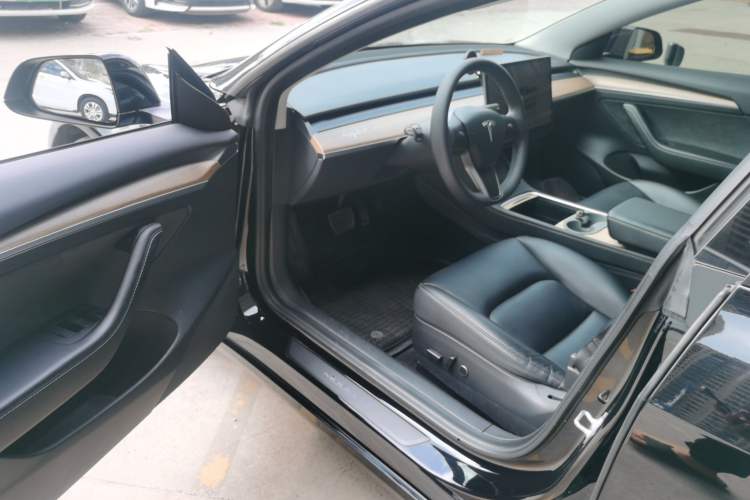 Used Tesla Model 3 2022 Rear-Wheel-Drive Version