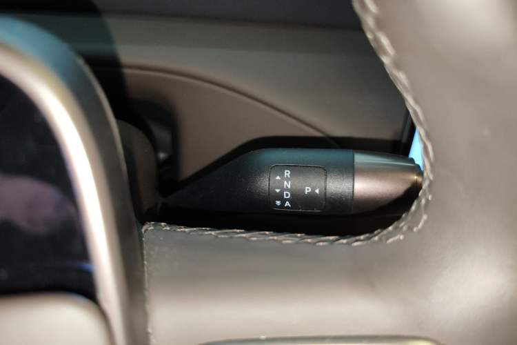 Used Li Auto MEGA 2024 Ultra Model
