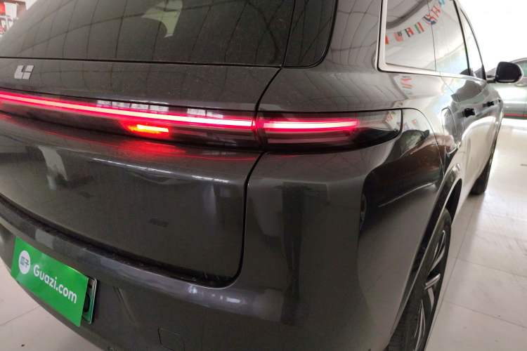 Used Li Auto L8 2023 Pro Model
