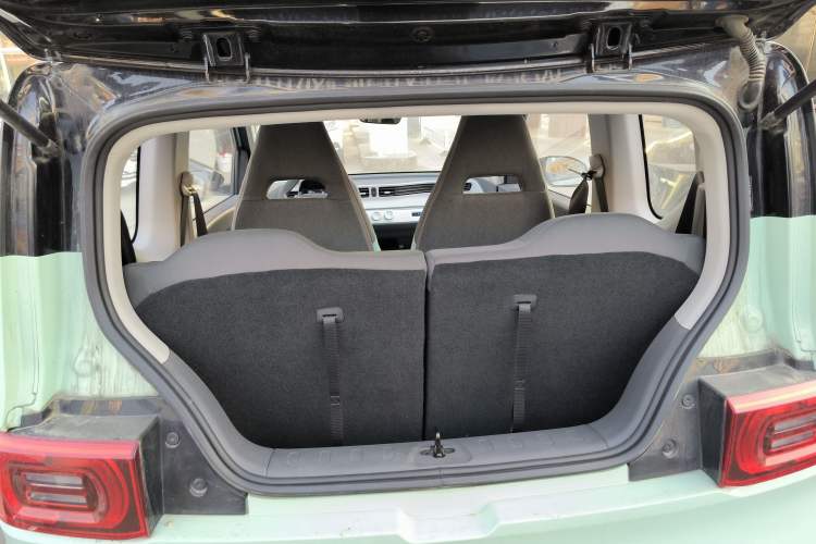 Used Wuling Hongguang MINIEV 2021 Macaron Premium Model – Lithium-NMC
