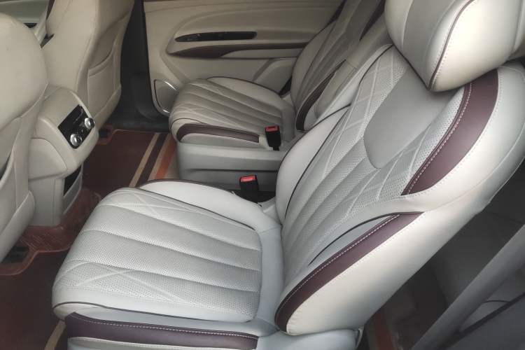 Used Ford Equator 2021 EcoBoost 225 Premier 7-Seater (2/2/3)
