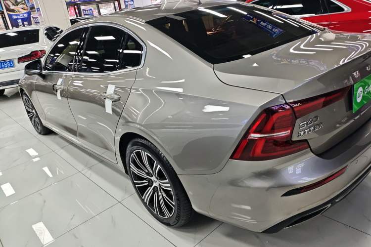 Used Volvo S60 2021 T4 Zhiyuan Luxury Edition