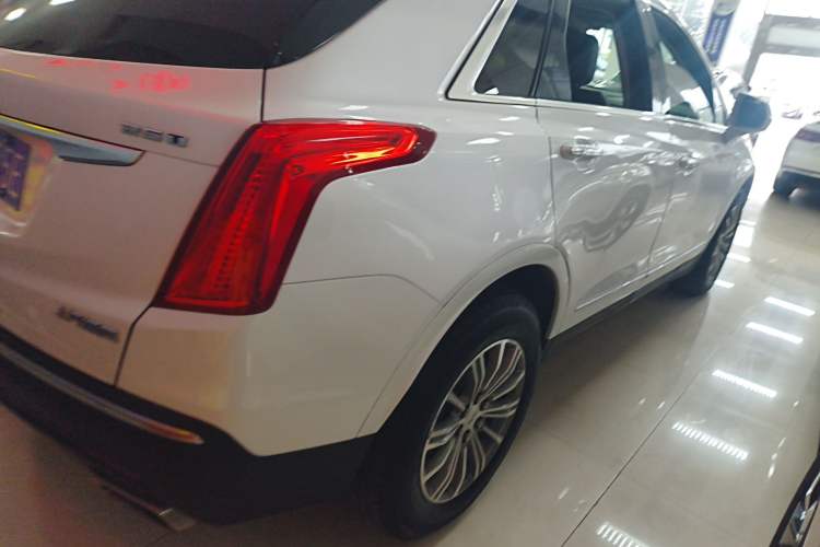 Used Cadillac XT5 2018 25T Luxury Model