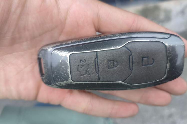 Used Ford Edge 2015 2.0T GTDi Four-Wheel Drive Prestige Model
