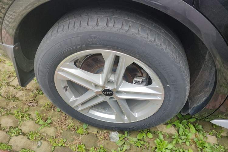 Used Audi Q5L 2022 40T Fashionable and Elegant Model