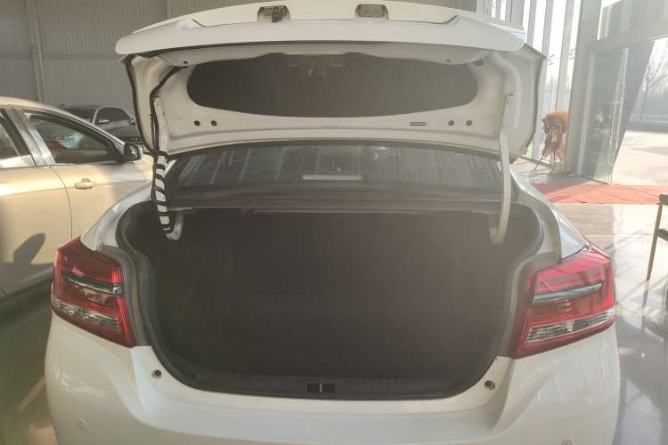 Used Toyota YARiS L 2020 1.5L CVT Luxury Edition