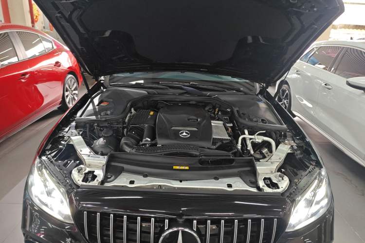 Used Mercedes-Benz E-Class 2019 E 300 L Sporty and Stylish Model