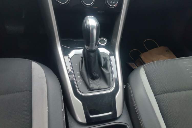 Used Volkswagen T-ROC 2020 230TSI DSG Two-Wheel Drive Advanced Version
