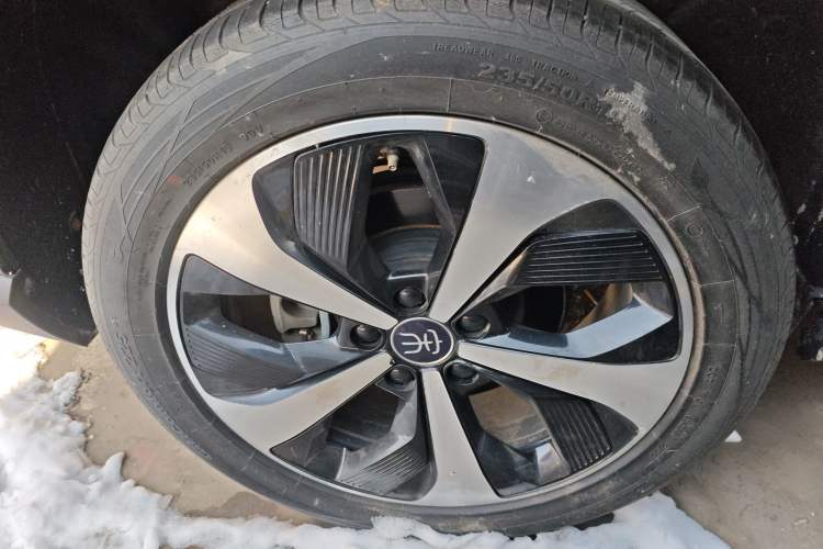 Used BYD Song PLUS New Energy 2021 DM-i 100KM Four-Wheel Drive Flagship PLUS
