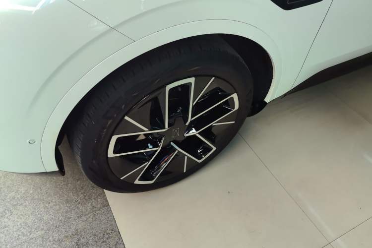 Used  11 2023 Harmony 90-degree Rear-wheel Drive Edition
