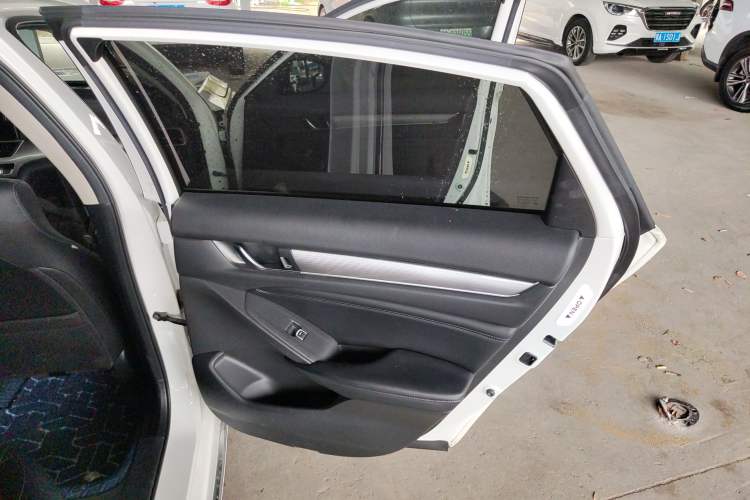 Used Honda Accord 2018 Rui Hybrid 2.0L Rui Ling Edition China VI
