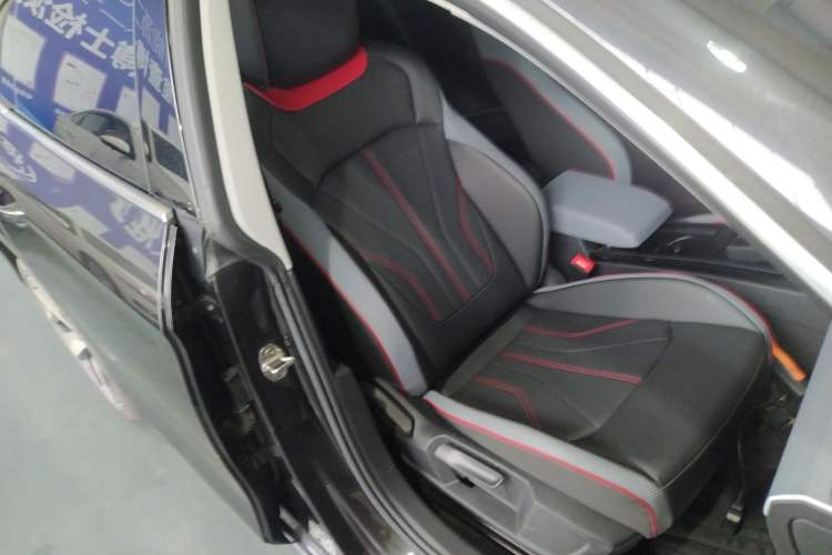 Used Volkswagen Lamando 2022 Lavida L 280TSI DSG Cool & Spicy Edition
