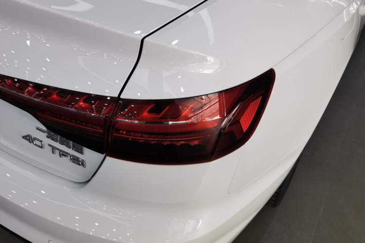 Used Audi A4L 2023 40 TFSI Luxury Dynamic Model
