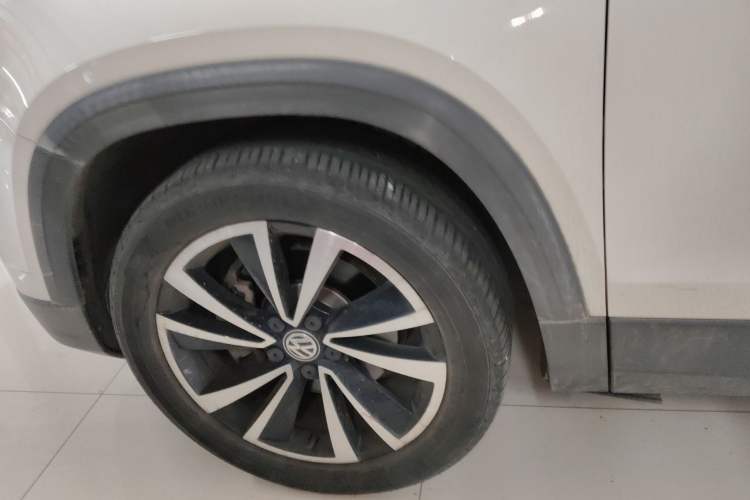 Used Volkswagen Tharu 2020 280TSI Two-Wheel Drive Luxury Edition China VI Standard
