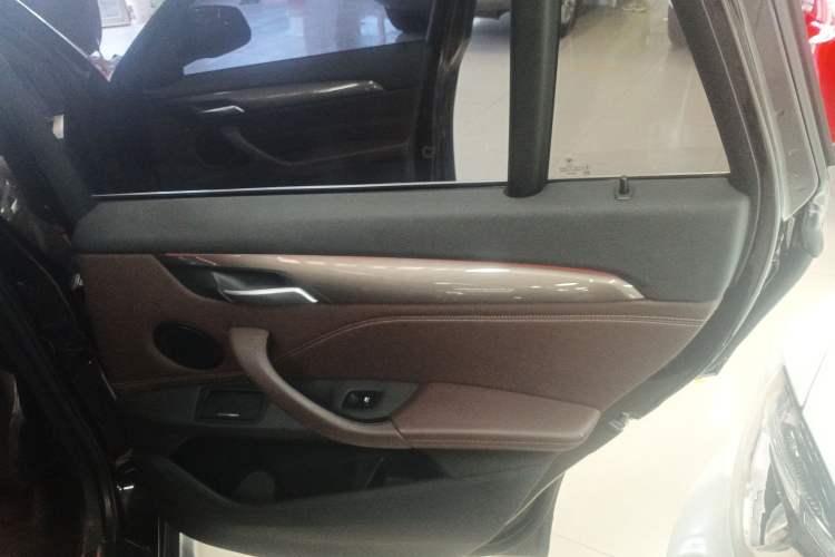 Used BMW X1 2018 sDrive18Li Luxury Model
