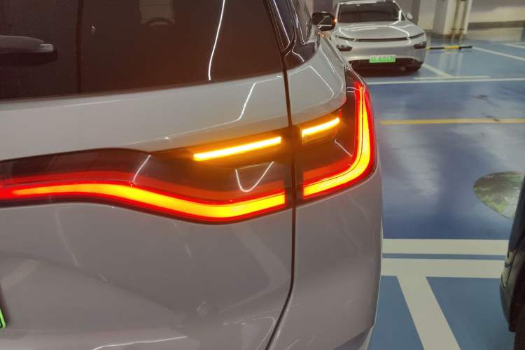 Used Nio ES8 2020 580 km Range 7-Seater Version