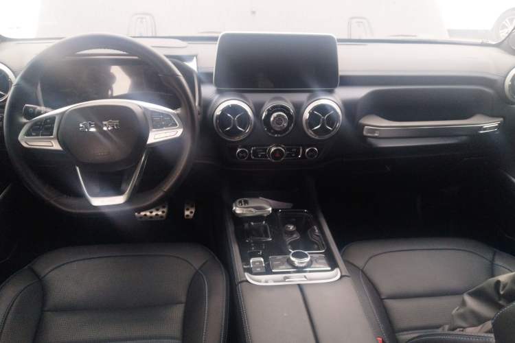 Used  BJ40 2024 2.0D Blade Hero Glory Edition
