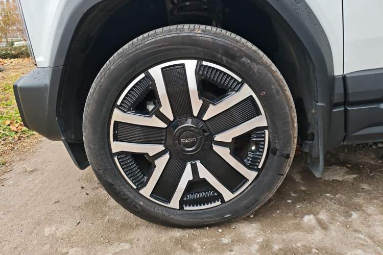 Used  03 2024 472km Four-Wheel Drive Long-Range Version
