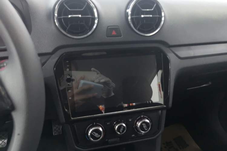 Used Volkswagen Jetta 2017 1.5L Manual Fashion Edition
