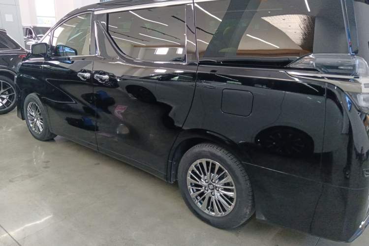 Used Toyota Vellfire 2021 Crown Dual-Engine 2.5L HV Prestige Edition