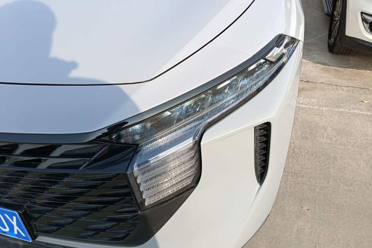 Used Venucia V 2023 260T Idol Edition Pro