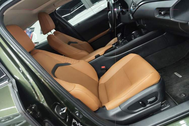 Used Lexus UX New Energy 2020 300e Pure·Joy Edition
