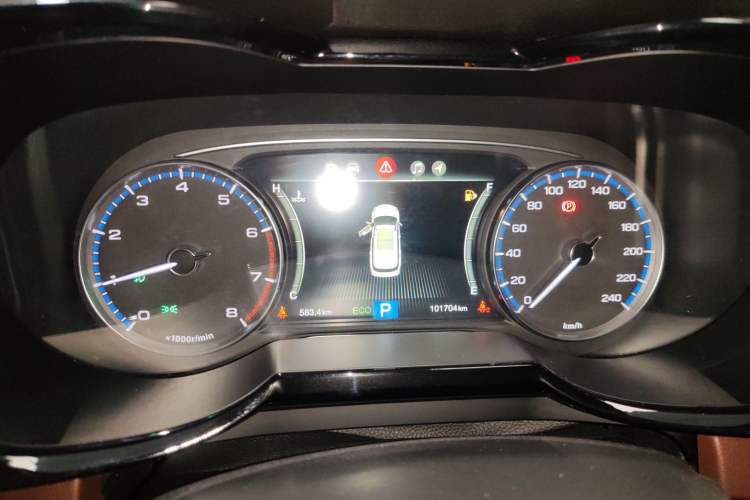 Used GAC Trumpchi GS8 2017 320T Two-Wheel Drive Luxury Smart Connectivity Version (7 Seats)
