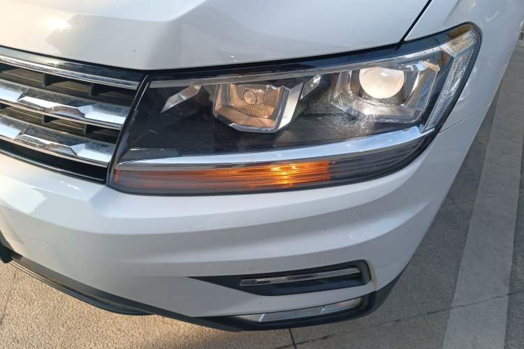 Used Volkswagen Tiguan L 2017 330TSI Automatic Two-Wheel Drive Luxury Edition
