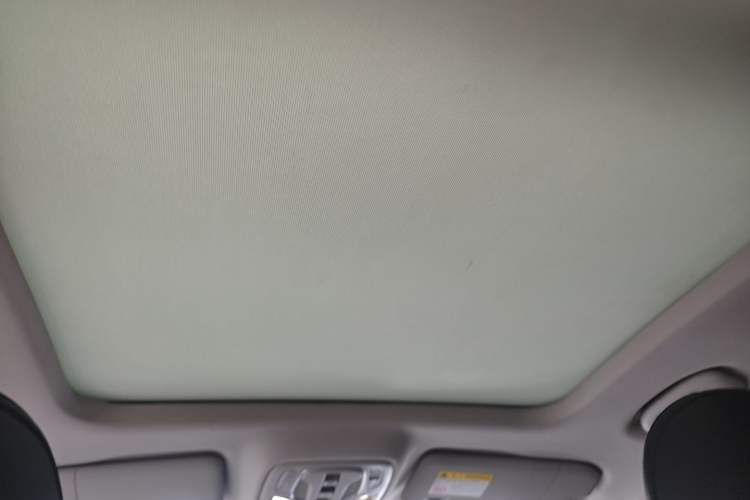 Used Roewe RX5 MAX 2019 300TGI Automatic Smart Cabin Luxury Edition
